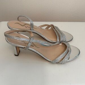 Nina Naydeen Silver Glitter Strappy Heels – Size 6.5 – Rhinestone Formal Sandals